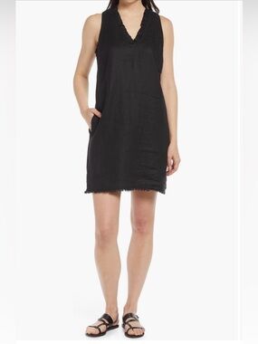 Tommy Bahama Black Sleeveless V-Neck Shift Dress